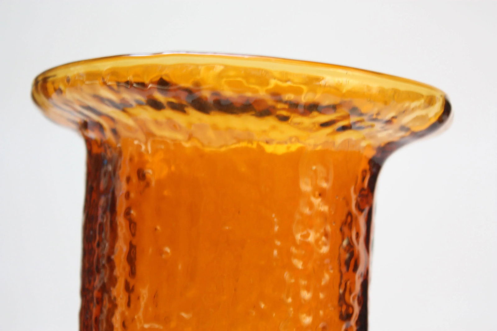 Stelvia Amber Blown-Glass 'Antiqua' Vase designed by Wayne Husted - 7