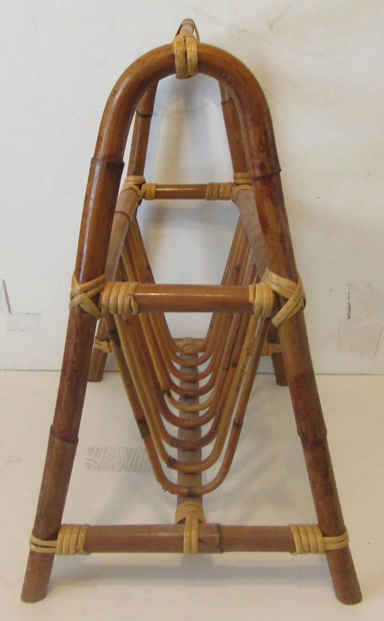 1950s Mid-Century Modern Bamboo A-Frame Magazine Rack - 2
