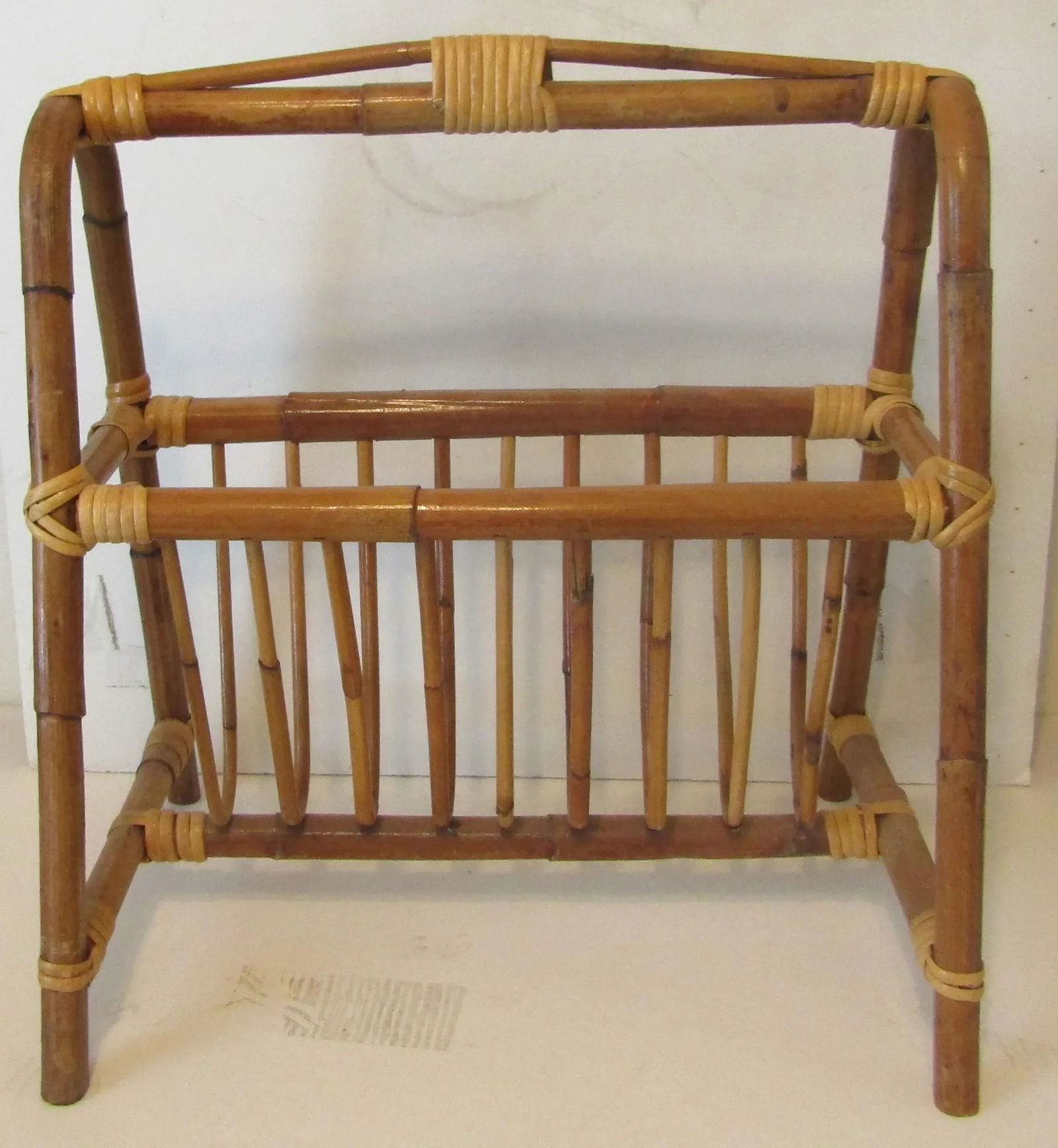 1950s Mid-Century Modern Bamboo A-Frame Magazine Rack - 5