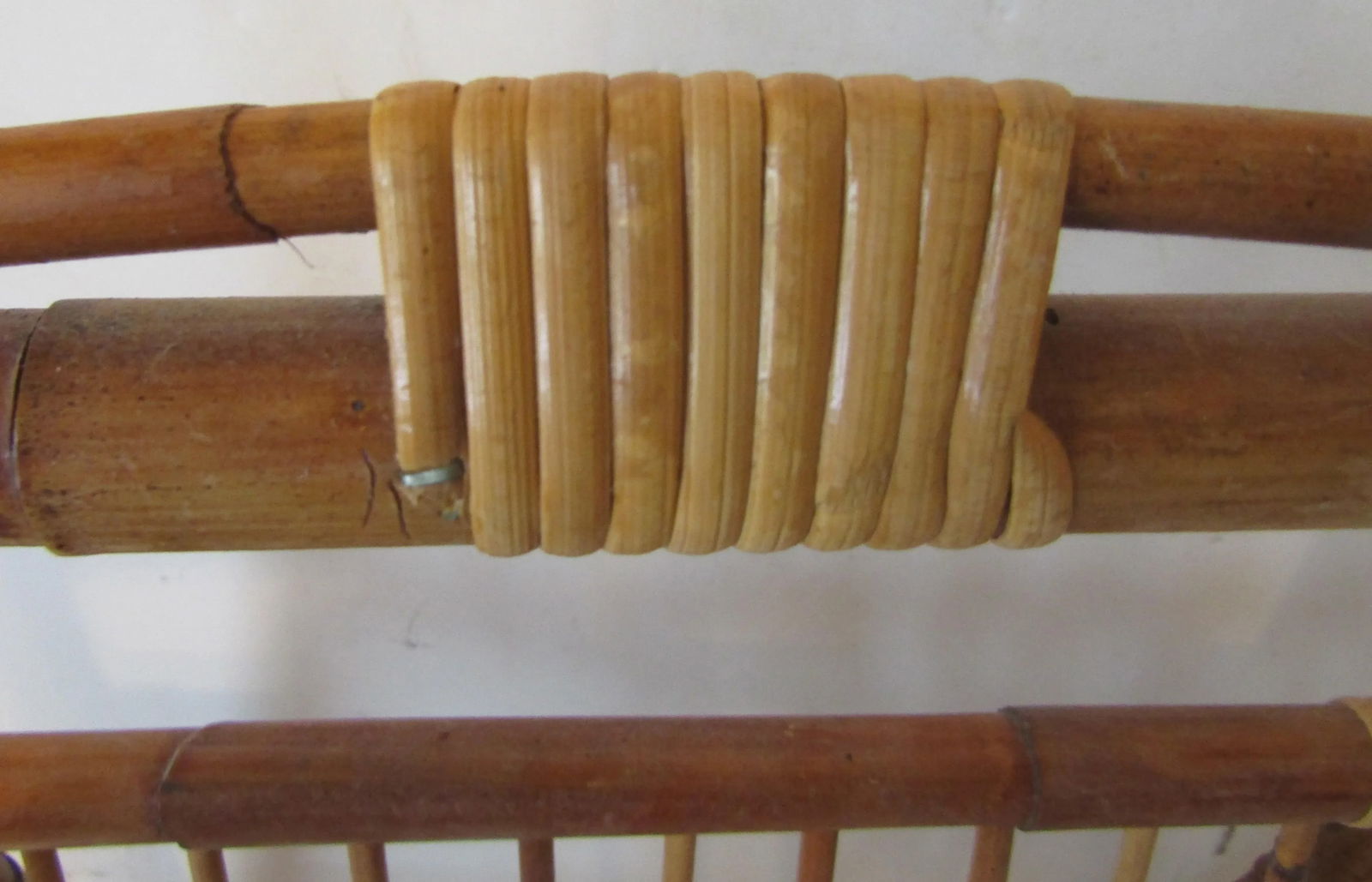 1950s Mid-Century Modern Bamboo A-Frame Magazine Rack - 7