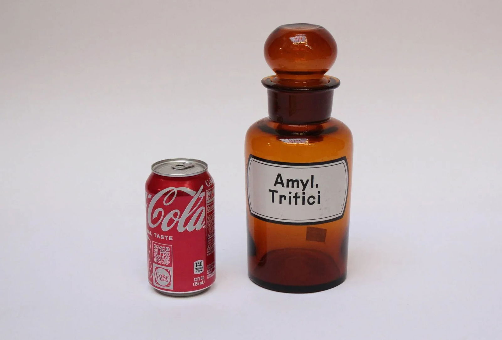 Vintage German Amber Glass "Amylum Tritici" Apothecary Bottle - 4