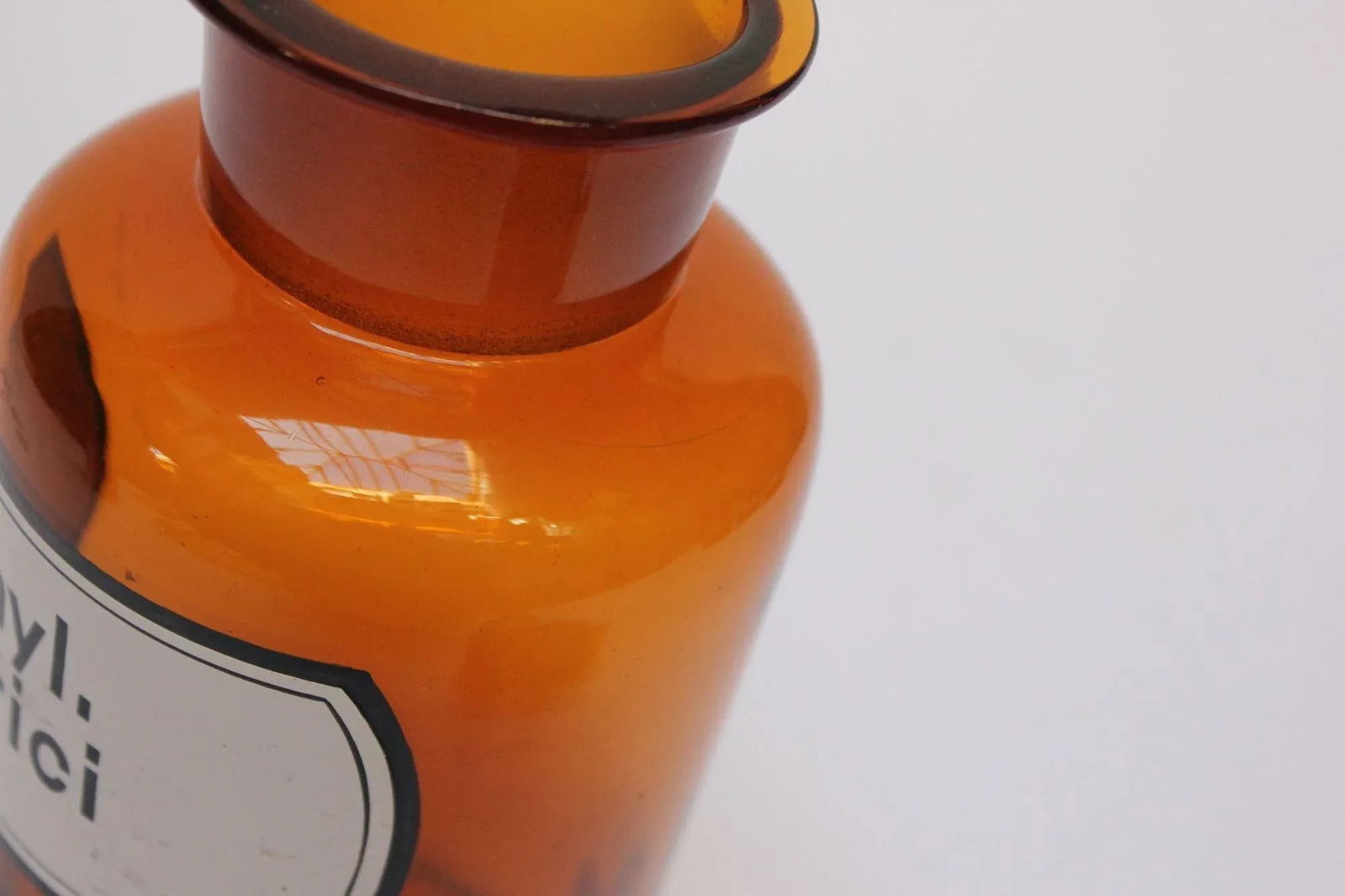 Vintage German Amber Glass "Amylum Tritici" Apothecary Bottle - 6