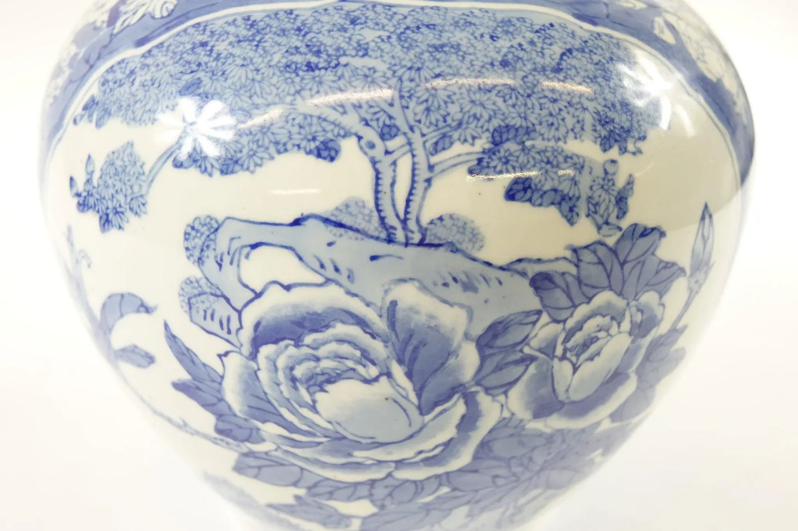 Antique Chinese Blue and White Porcelain Vase - 2