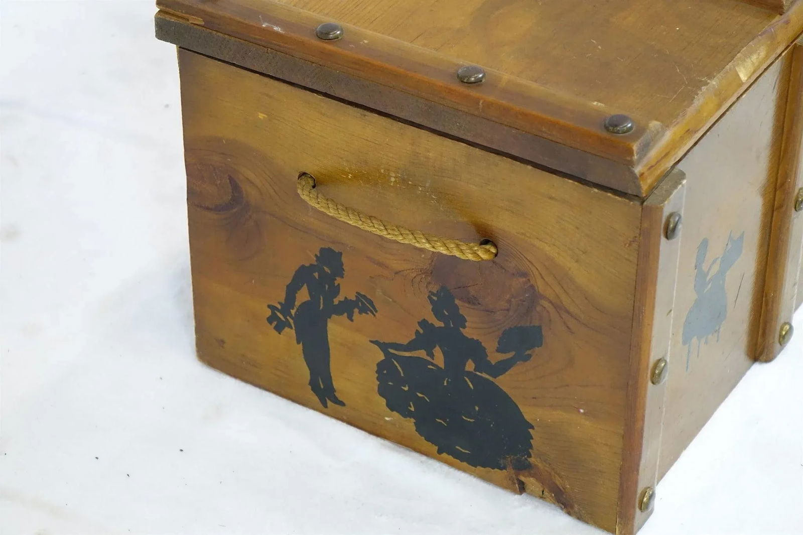 Mid 20th Century Vintage Wood Chest - 6