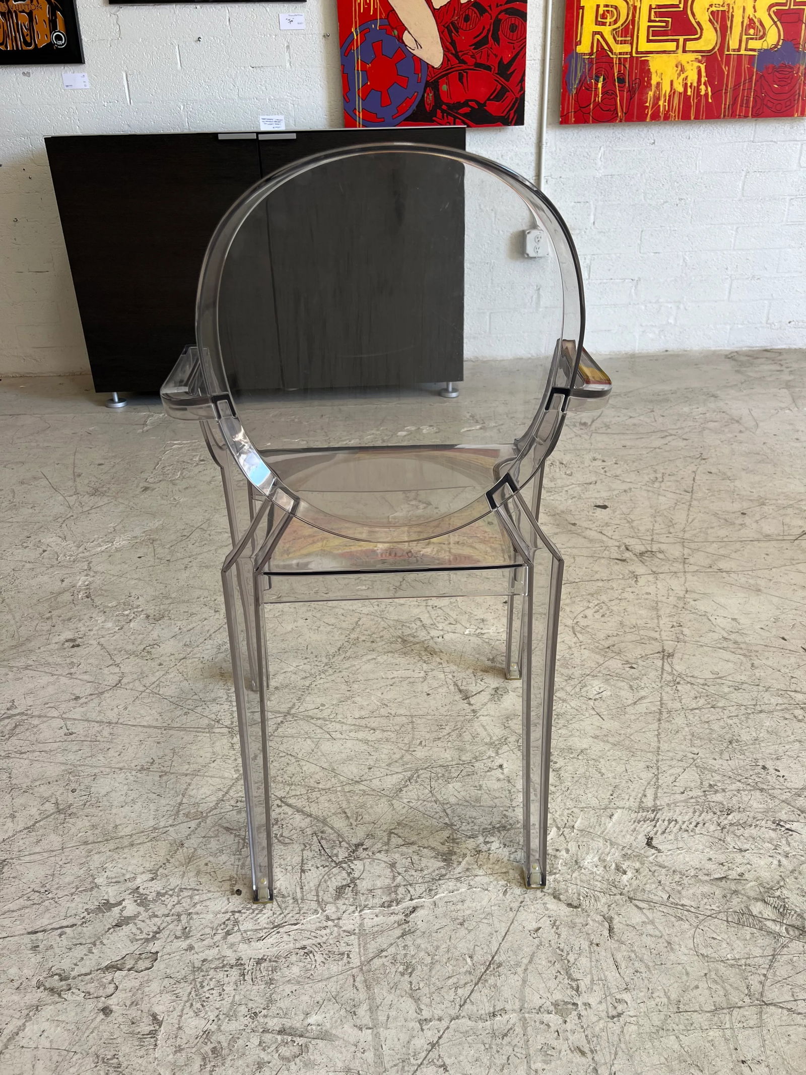 Vintage Acrylic Louis Ghost Chair by Philippe Starcke for Kartell - 3