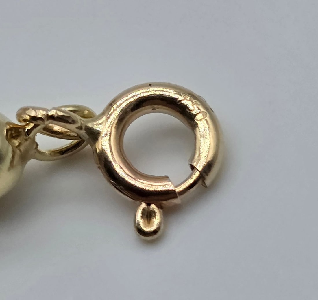 Akoya pearl necklace with 18kt yellow gold spheres - 4