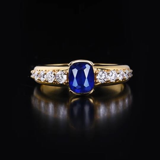 14K GOLD 1.50 CTW NATURAL SAPPHIRE & DIAMOND RING: Title:14K GOLD 1.50 CTW NATURAL SAPPHIRE & DIAMOND RING Description:Ref:230528374Gold Content:14K GoldRing Size:7.25USMain Gemstone:SapphireNumber of stones:1Shape:CushionCarat Weight:1.05ct Color:Roy