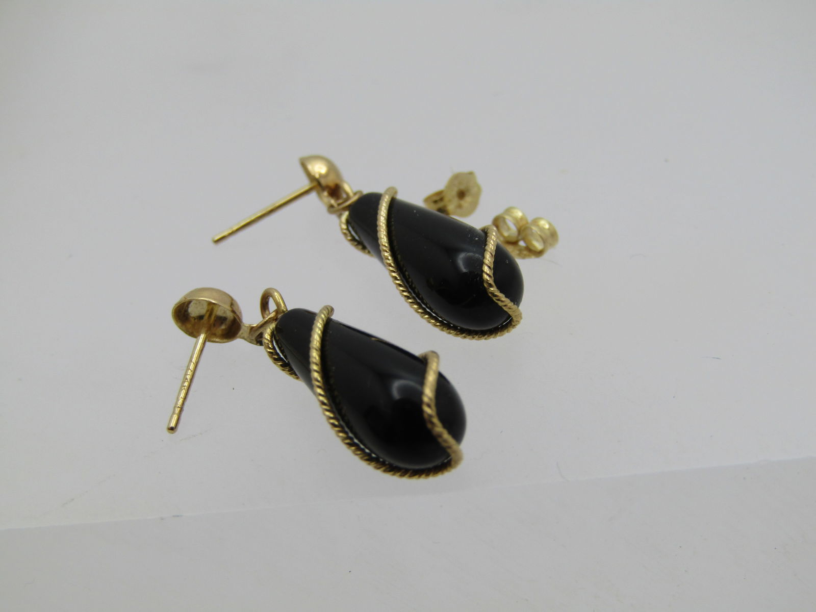Vintage 14kt Onyx Drop Earrings, Pierced, Original Box, Jacmel, ZZ 1990's. - 5