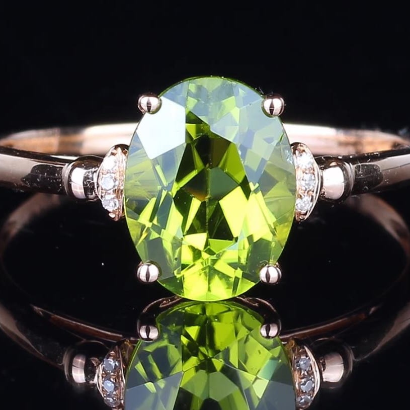 14K GOLD 2 CT NATURAL PERIDOT & DIAMOND RING (1 of 4)