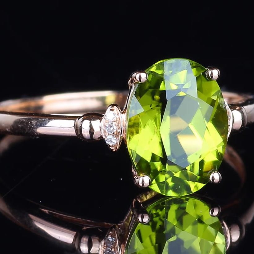 14K GOLD 2 CT NATURAL PERIDOT & DIAMOND RING - 2