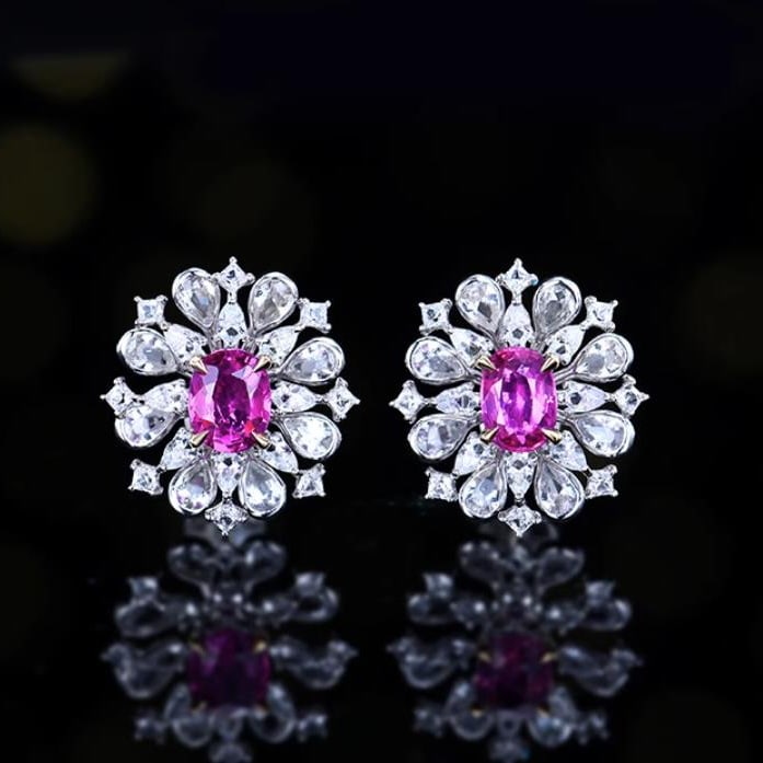 14K GOLD 1.17 CT NATURAL SAPPHIRE & SAPPHIRE EARRINGS: Title:14K GOLD 1.17 CT NATURAL SAPPHIRE & SAPPHIRE EARRINGSDescription:Ref:230528371Gold Content:14K GoldMain Gemstone:SapphireNumber of stones:2Shape:OvalCarat Weight:1.17ct