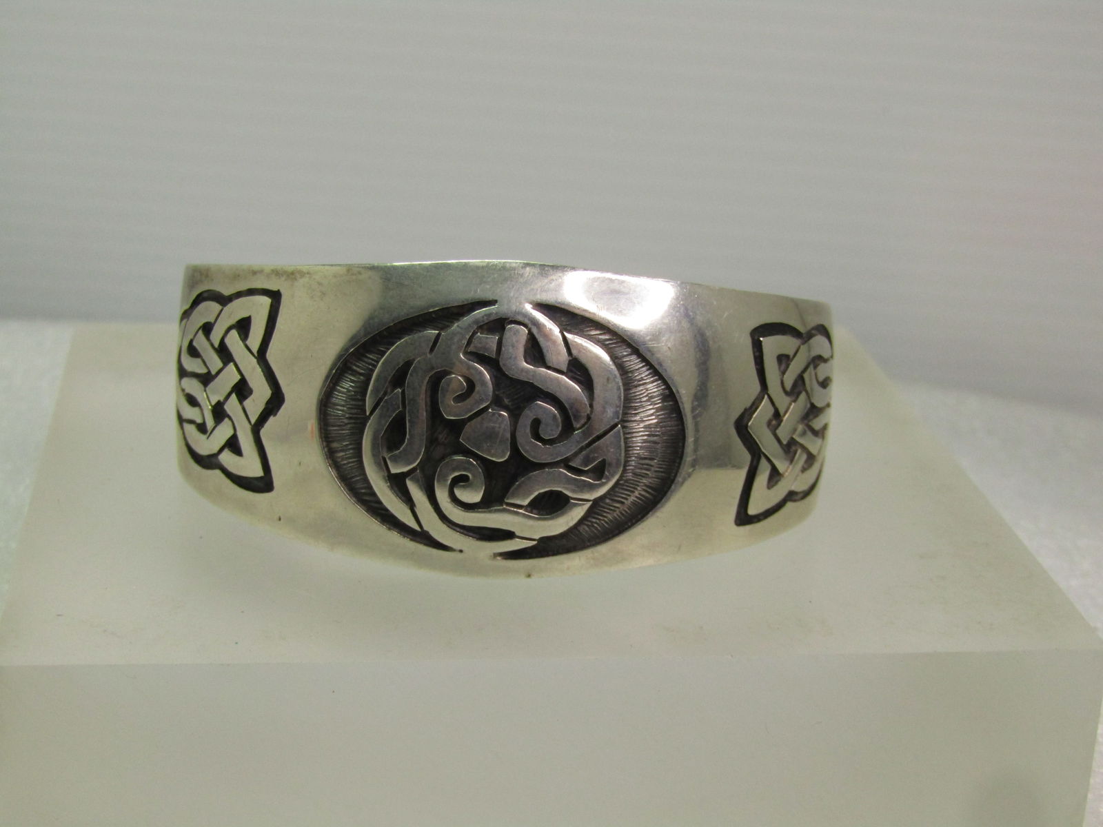 Vintage Sterling Celtic Knot Cuff Bracelet, Mexico, Signed TM253, 1980's-1990's (1 of 7)