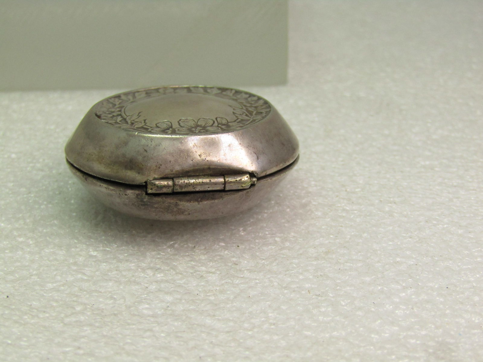 Antique Silver Coin Holder Locket/Pendant, 1800's-1910 - 7