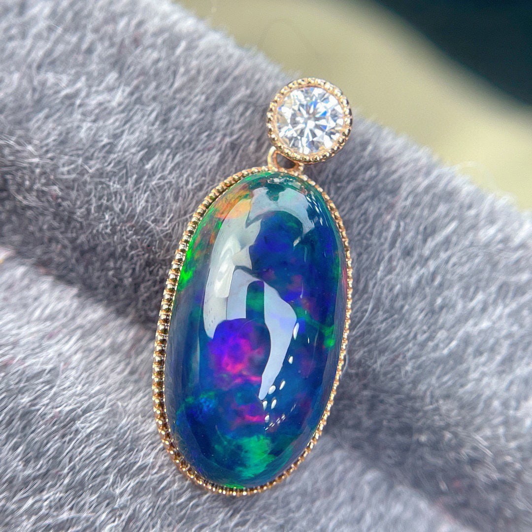 14K GOLD 6.37 CT NATURAL OPAL & DIAMOND PENDANT - 3