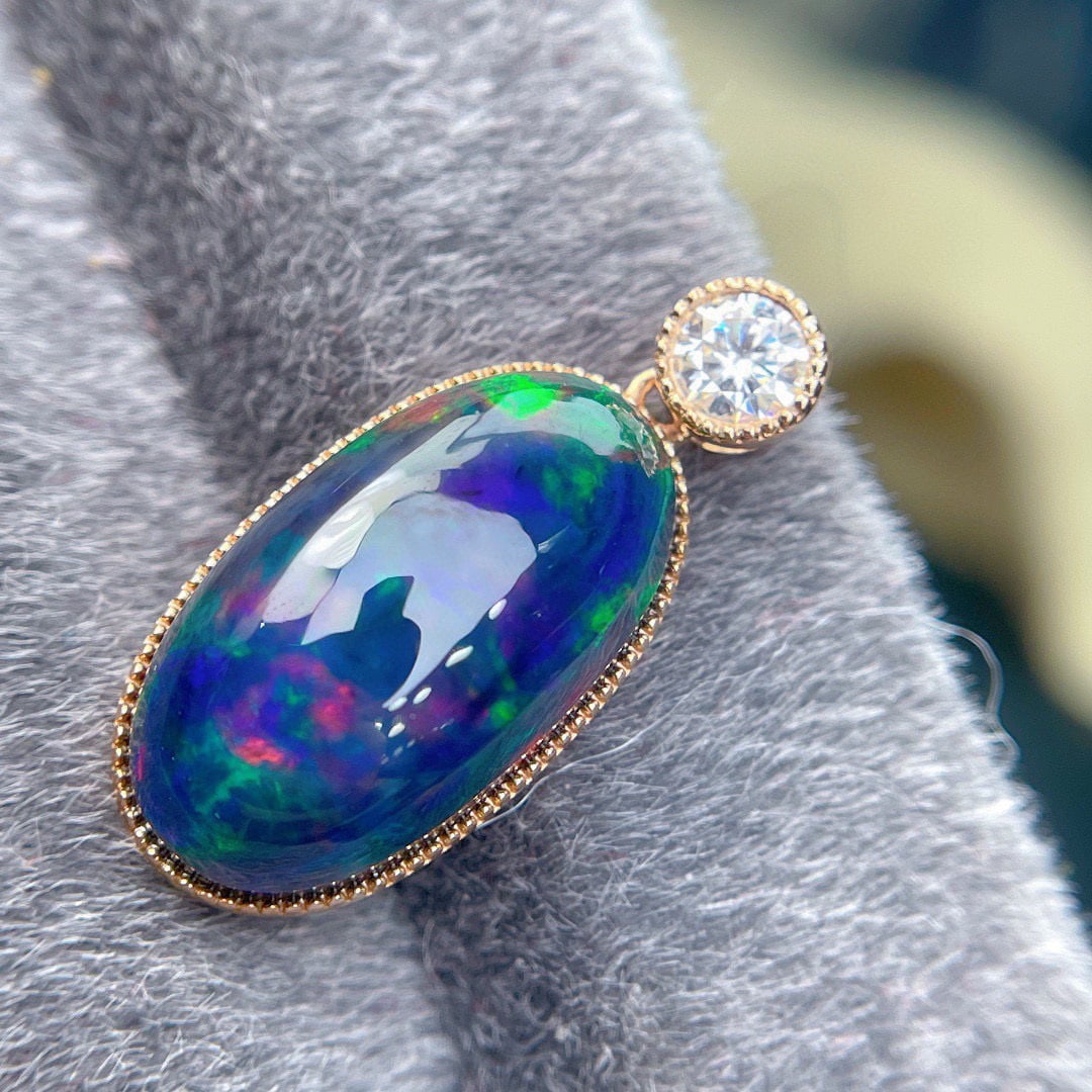14K GOLD 6.37 CT NATURAL OPAL & DIAMOND PENDANT - 4