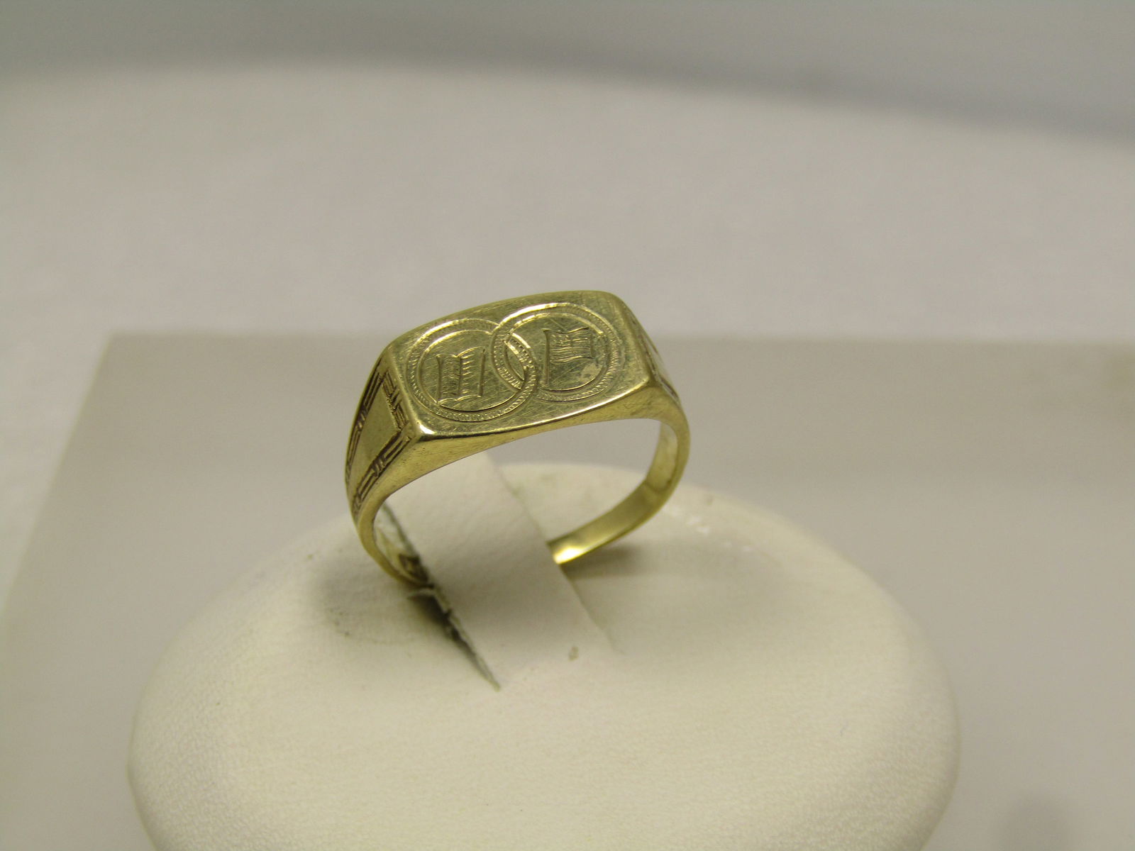 Antique10kt Signet Ring, Open Book/Flag Image in Circles, Sz. 4.5, Signed A*, Early 1900's (1 of 7)