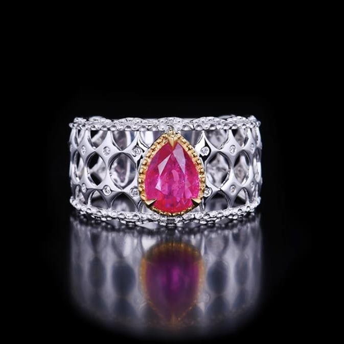 14K GOLD 1.21 CTW NATURAL SAPPHIRE & DIAMOND RING: Title:14K GOLD 1.21 CTW NATURAL SAPPHIRE & DIAMOND RING Description:Ref:230528367Gold Content:14K GoldRing Size:7.25USMain Gemstone:SapphireNumber of stones:1Shape:PearCarat Weight:1.14ct Color:PinkTr