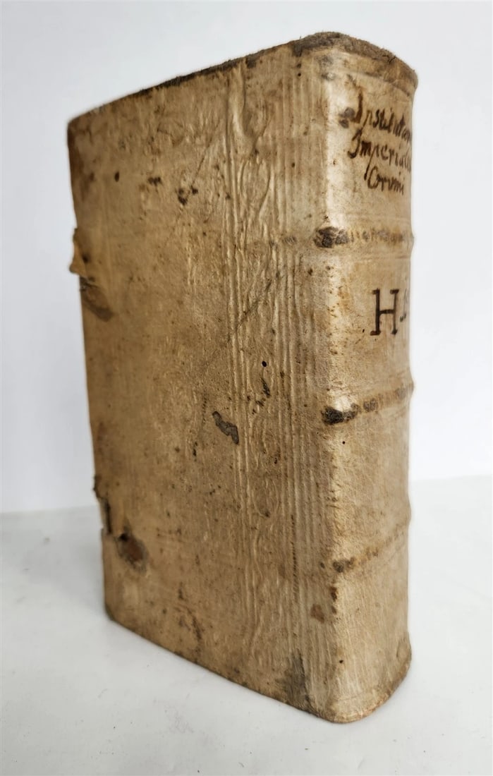 1657 CANON LAW MANUAL by CORVINUS antique ELZEVIR pigskin bound 17th CENTURY: Title: 1657 CANON LAW MANUAL by CORVINUS antique ELZEVIR pigskin bound 17th CENTURY Description: J. Corvinus Enchiridium seu institutiones imperiales, Editio quarta, prioribus ex nova recogn. (Canon l