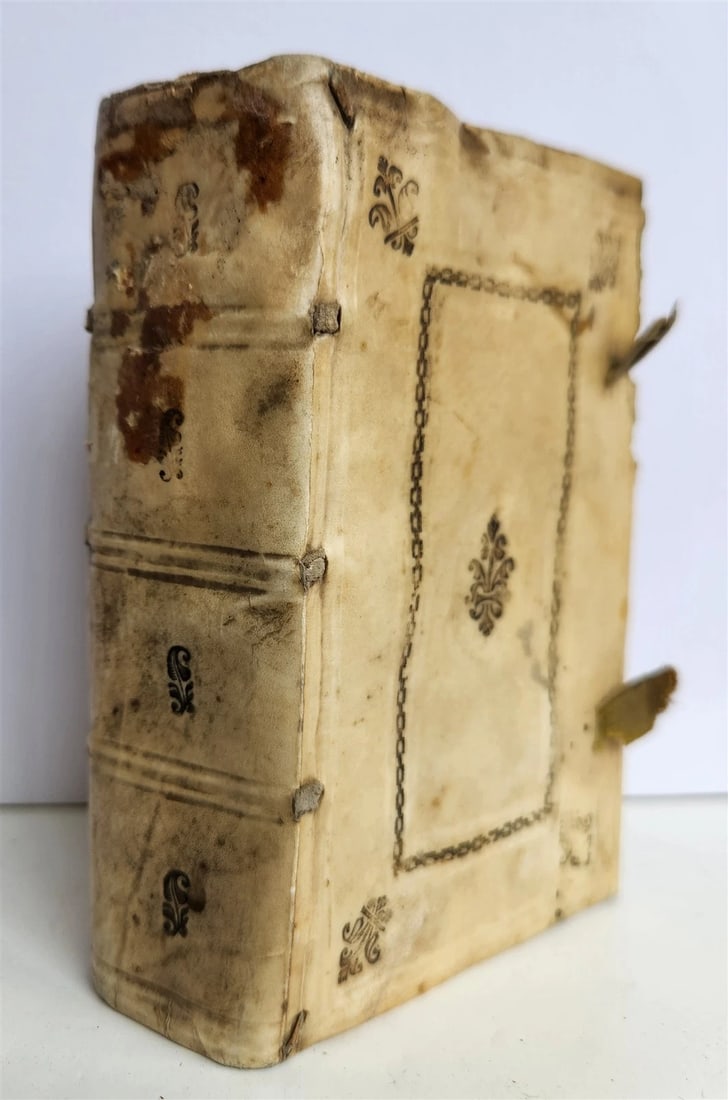 1580 LAW BOOK by E. BARONIS antique 16th CENTURY decorative vellum binding (1 of 9)