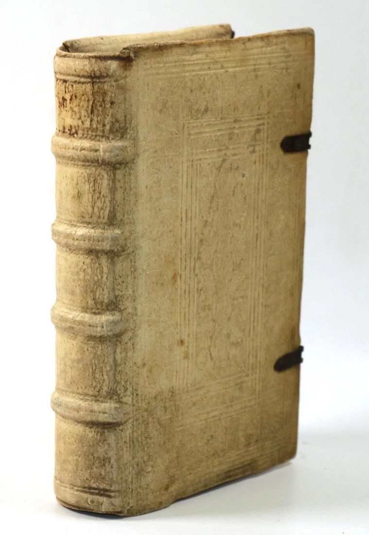 1605 ROMAN HISTORY V. MAXIMI Dictorum factorumque memorabilium antique PIGSKIN (1 of 14)