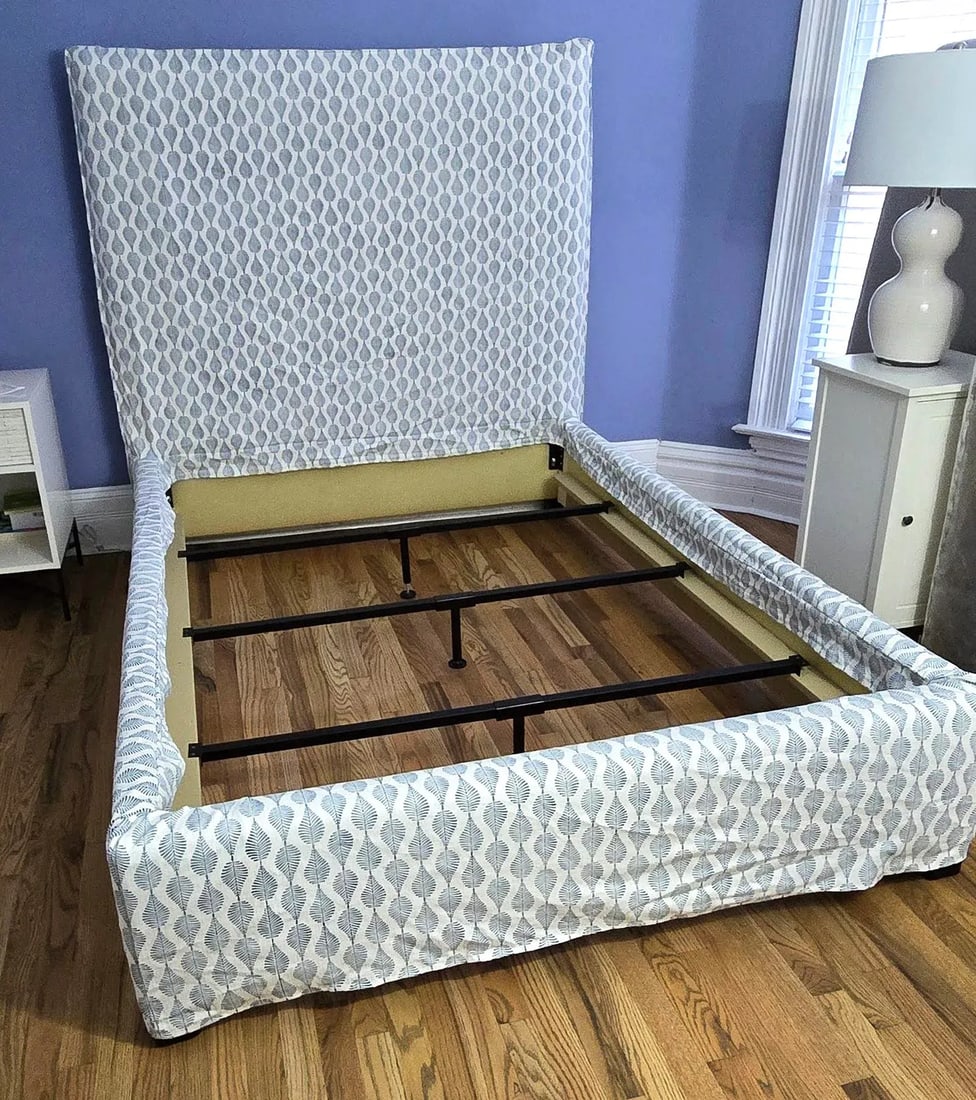 Lee Industries Mumbai Ink Slipcovered Full Bed - 4