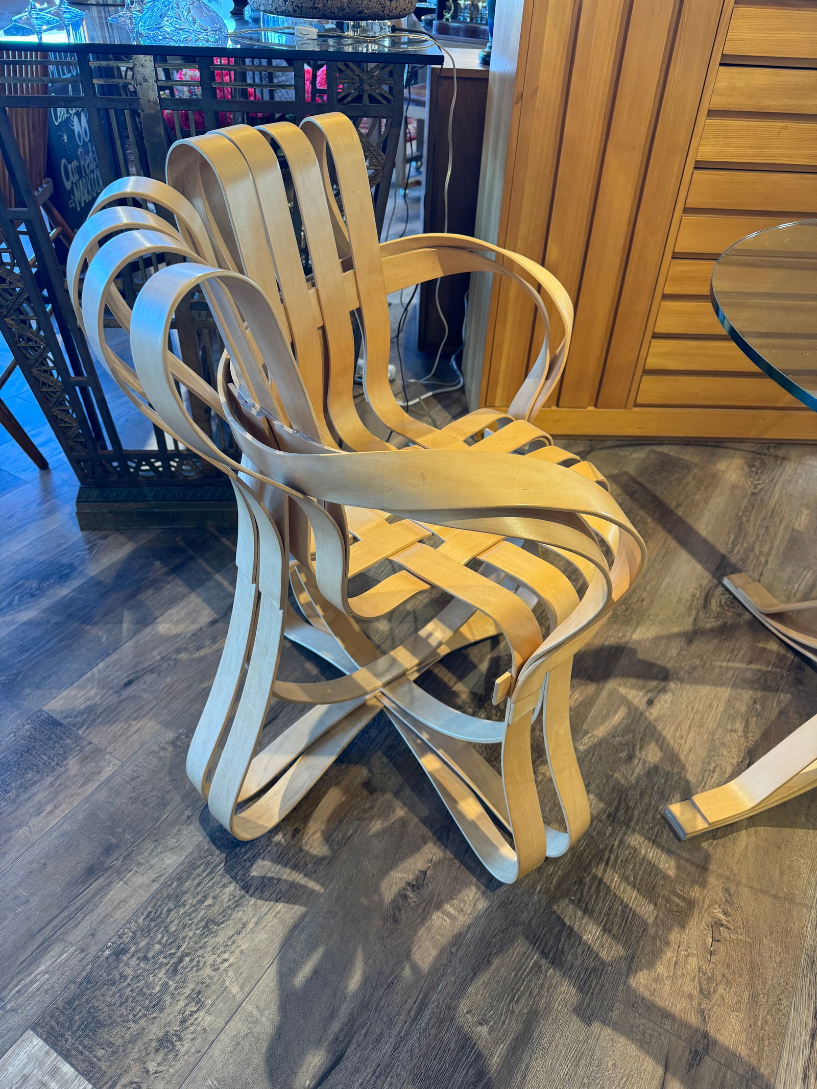 Frank Gehry Cross Check Chairs and Face Off Table Set of 3 - 3