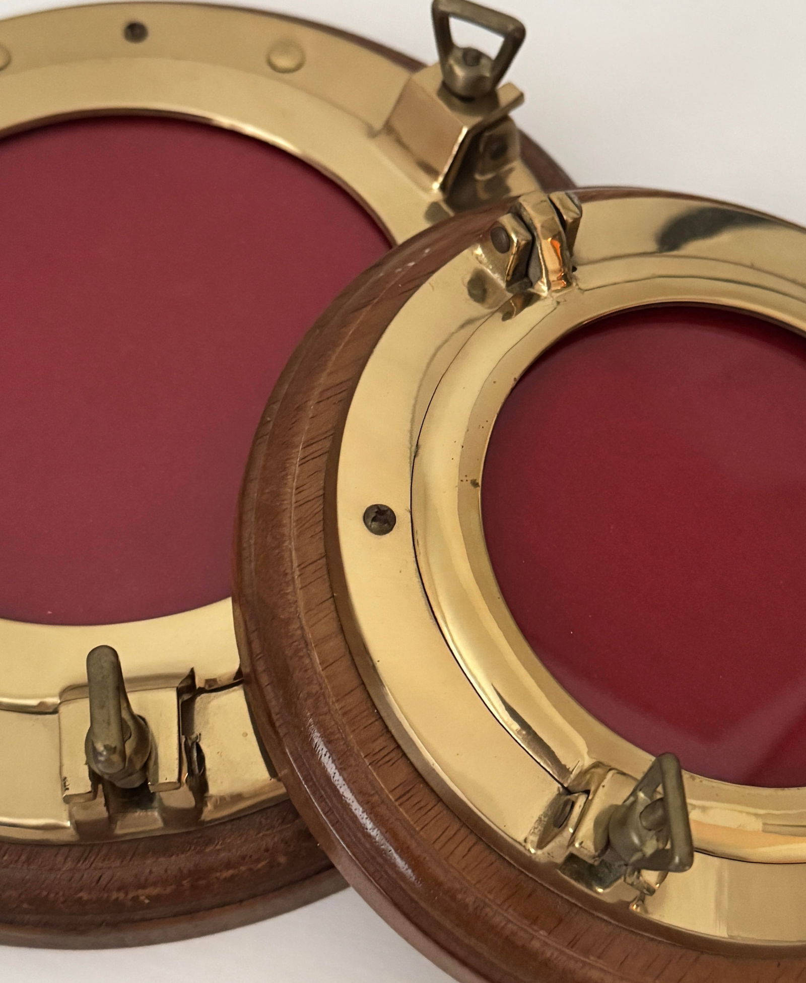 1970s Pair of Brass Hinged Maritime Porthole Picture Frames With Original Felt | Great Lakes - 2