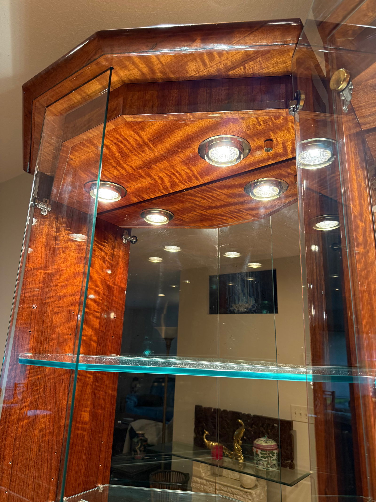 Henredon Cherry Wood Vitrine Illuminated Display Cabinets Book Matched Pair - 15