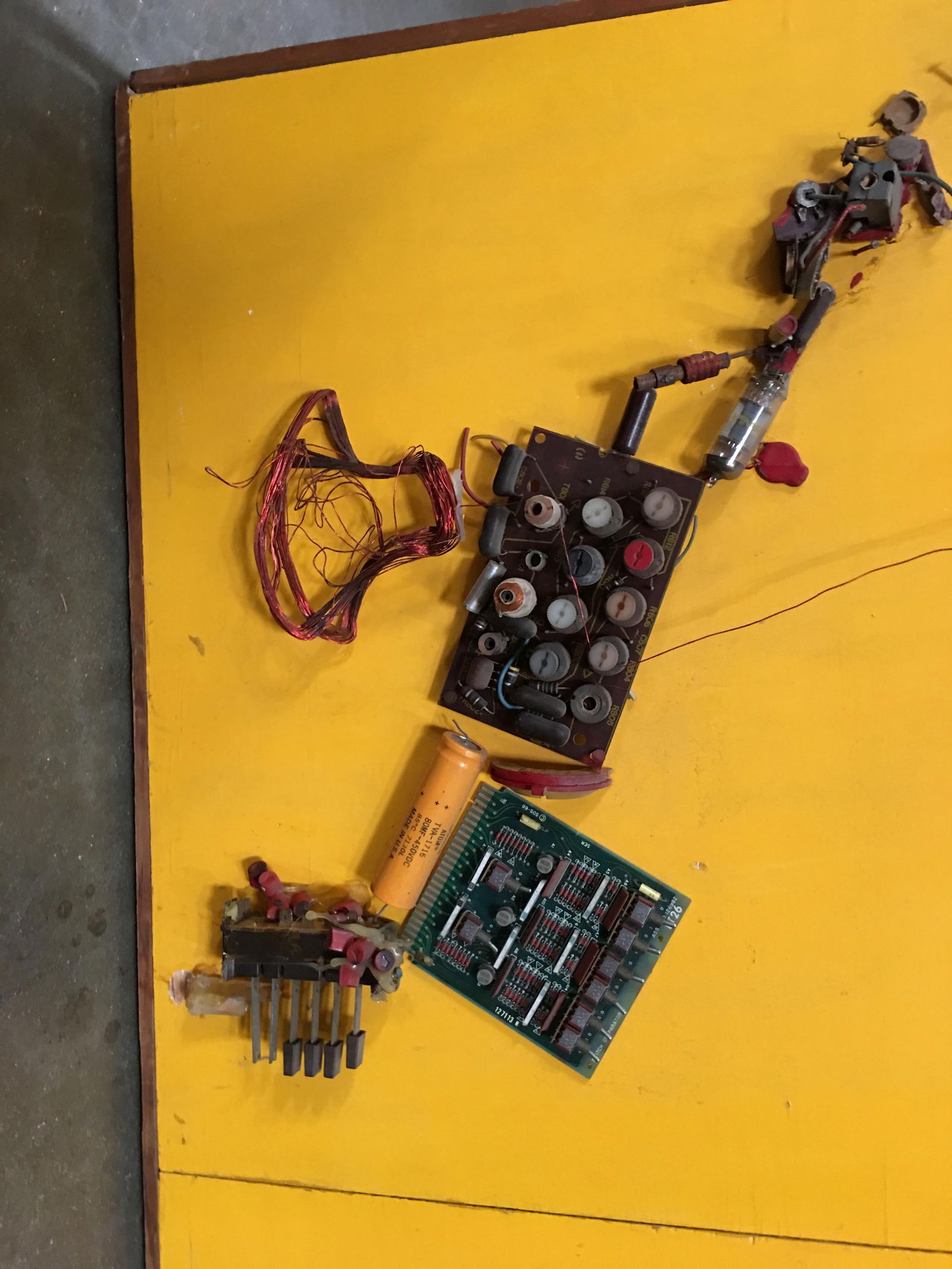 Abstract "Radio Tronics" Artography Lrg Mixed Media Sculpture by Pasqual Bettio - 4