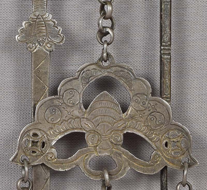 19c Tibetan / Chinese silver CHATELAINE - 3