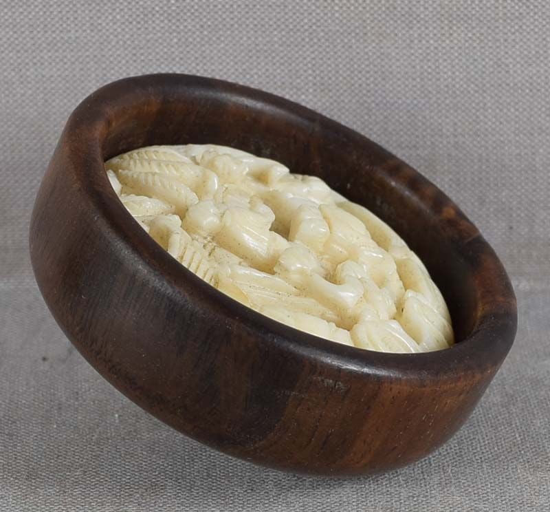 19c netsuke SCHOLARS in garden - 5