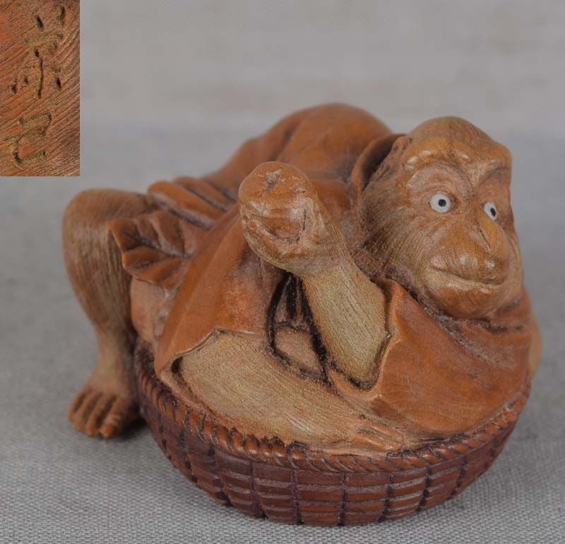 So School netsuke MONKEY with basket of fruit by MORITA SOKO (1 of 6)