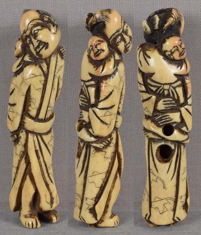 Early 19c staghorn netsuke FATHER & SON, SCARECROW robe - 3