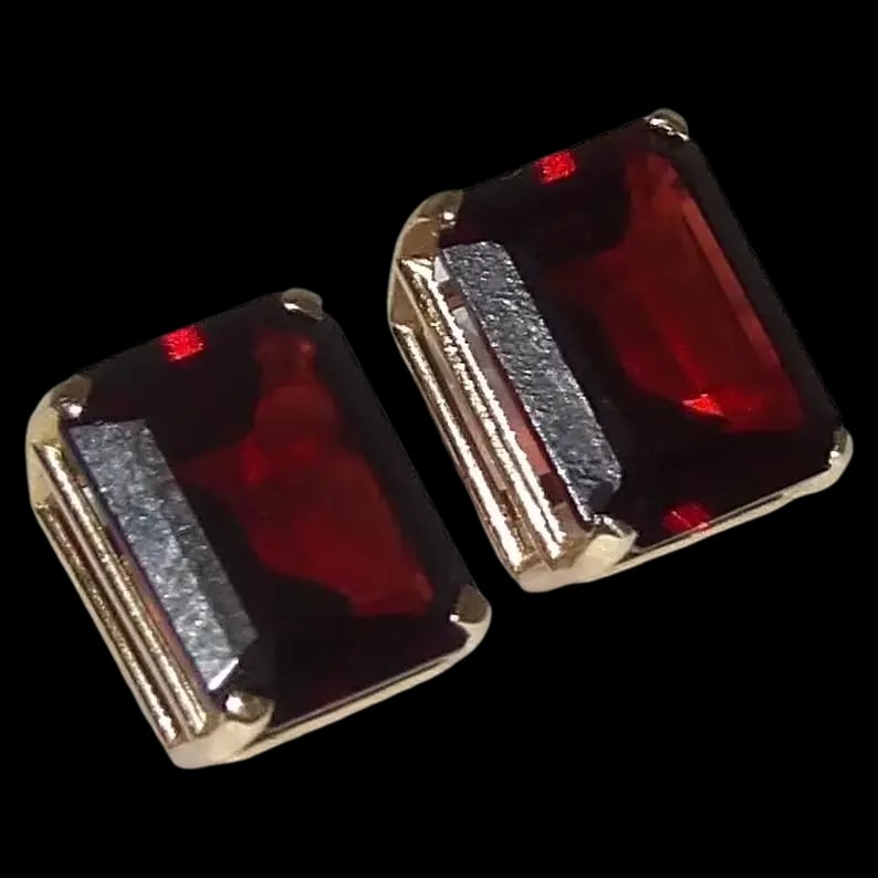Pair of Garnet Stone Earrings in 14Kt Gold setting (1 of 8)