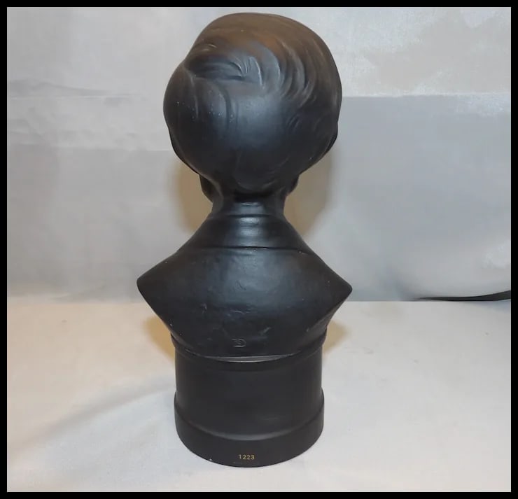 The Wedgwood Black Basalt Limited Edition President- Abraham Lincoln - 4