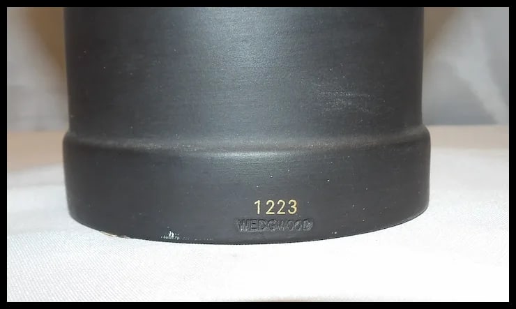 The Wedgwood Black Basalt Limited Edition President- Abraham Lincoln - 7