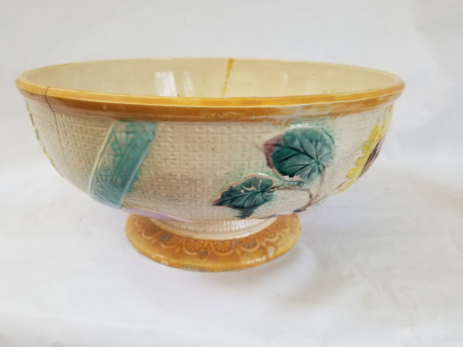 Majolica punchbowl, 13" diameter - 2