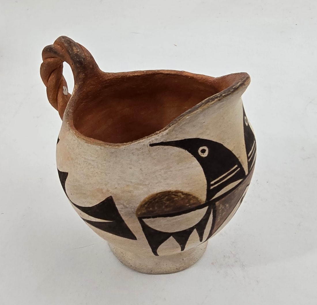 Group of Pueblo pottery (1 of 7)