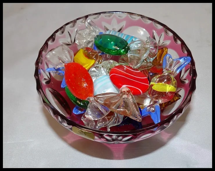 Bleikristall Cranberry Candy Bowl with Murano Glass Candies - 2