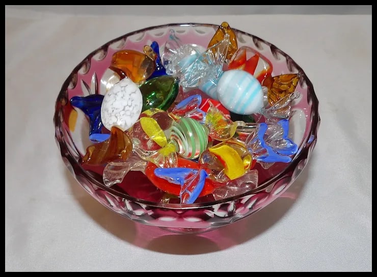 Bleikristall Cranberry Candy Bowl with Murano Glass Candies - 9