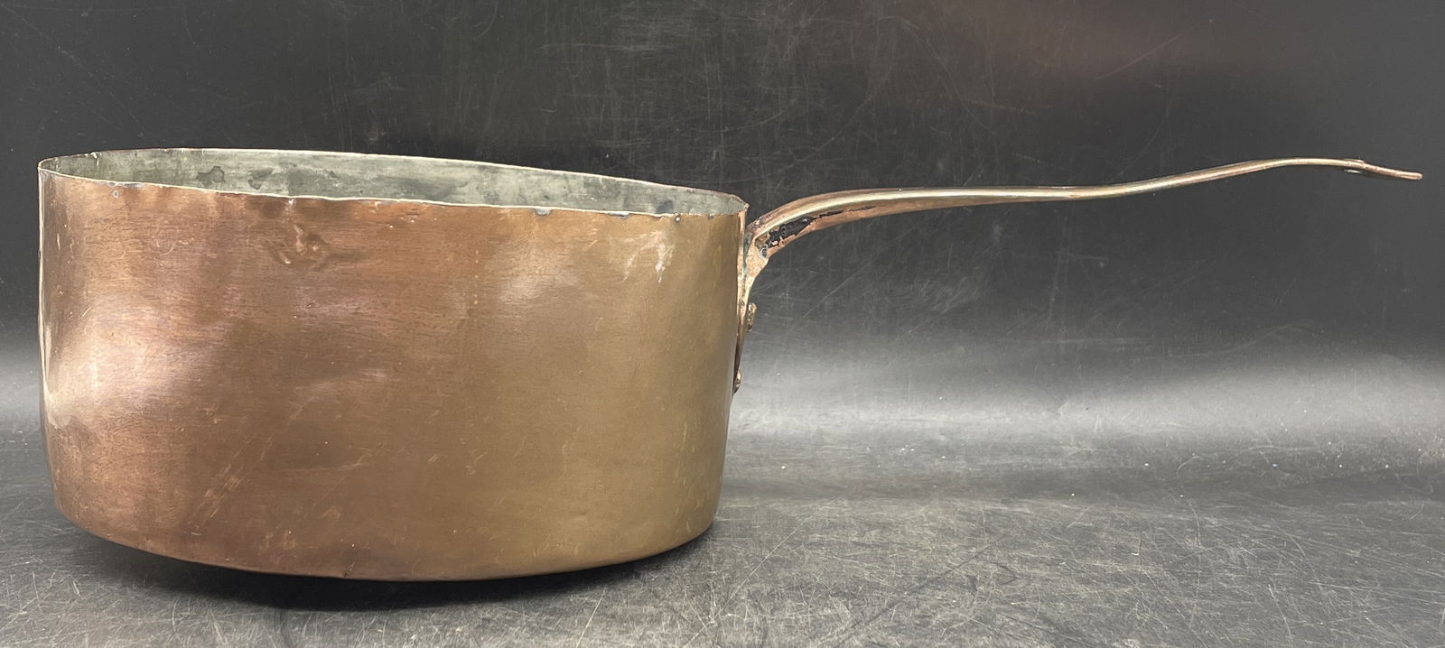 Large hand forged copper pot. Capacity 3 quarts. - 5