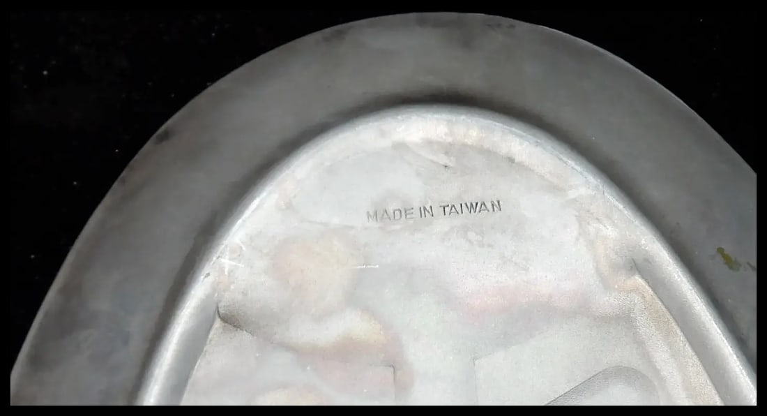 Vintage Aluminum Sizzle Steak/ Enchilada Platters with Wood Carrying Base Made in Taiwan Republic of - 4