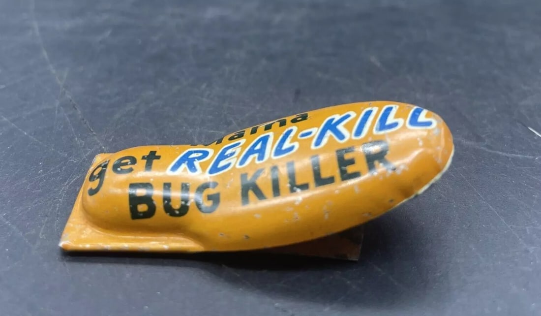 VINTAGE TIN LITHO CLICKER CLACKER NOISEMAKER MAMA GET REAL KILL Bug Killer - 2