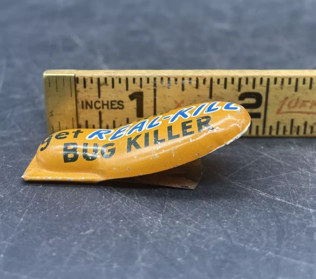 VINTAGE TIN LITHO CLICKER CLACKER NOISEMAKER MAMA GET REAL KILL Bug Killer - 8