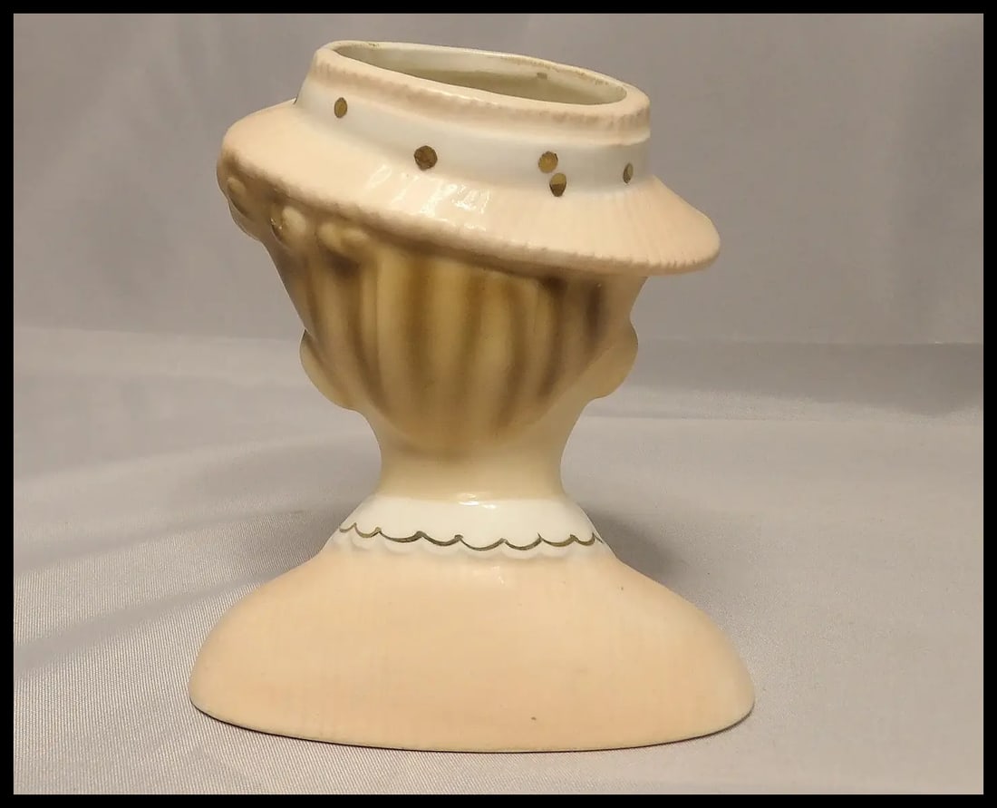 Vintage 1963 Inarco Lady Head Vase - 4