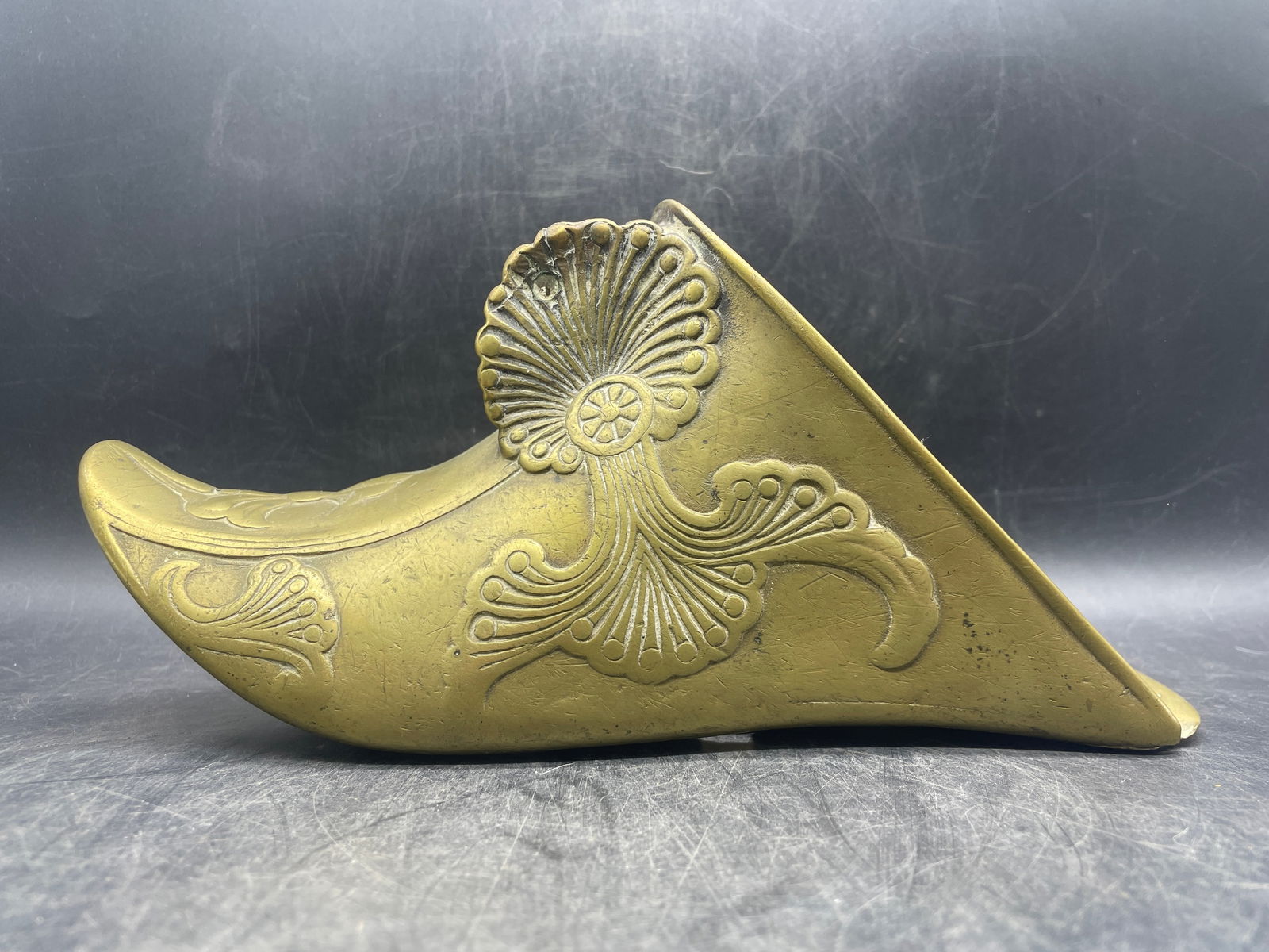 ANTIQUE SPANISH COLONIAL STIRRUP Ornate Detail - 2