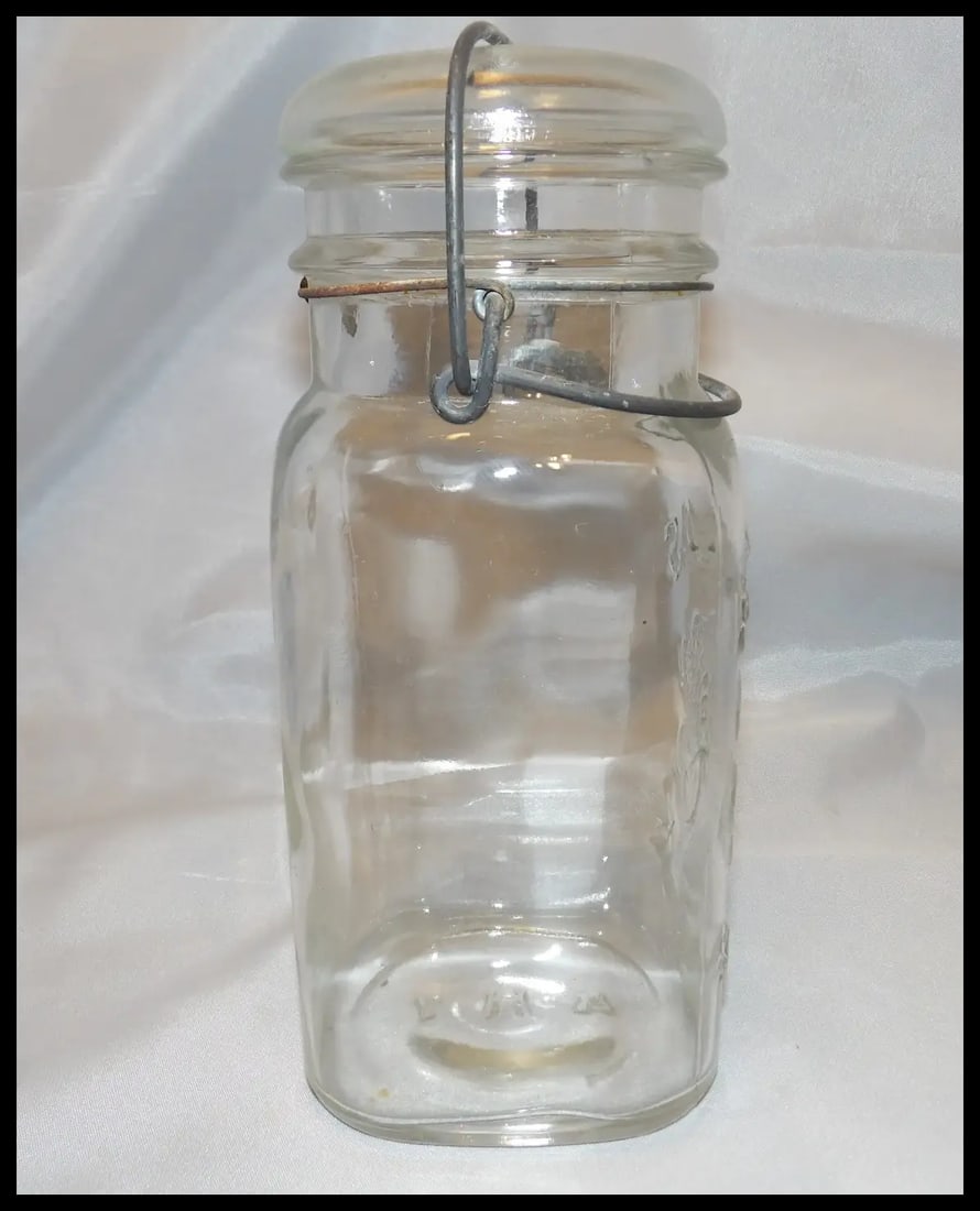 Hazel Atlas One Quart Good Luck Canning Jar with Bail Close - 5