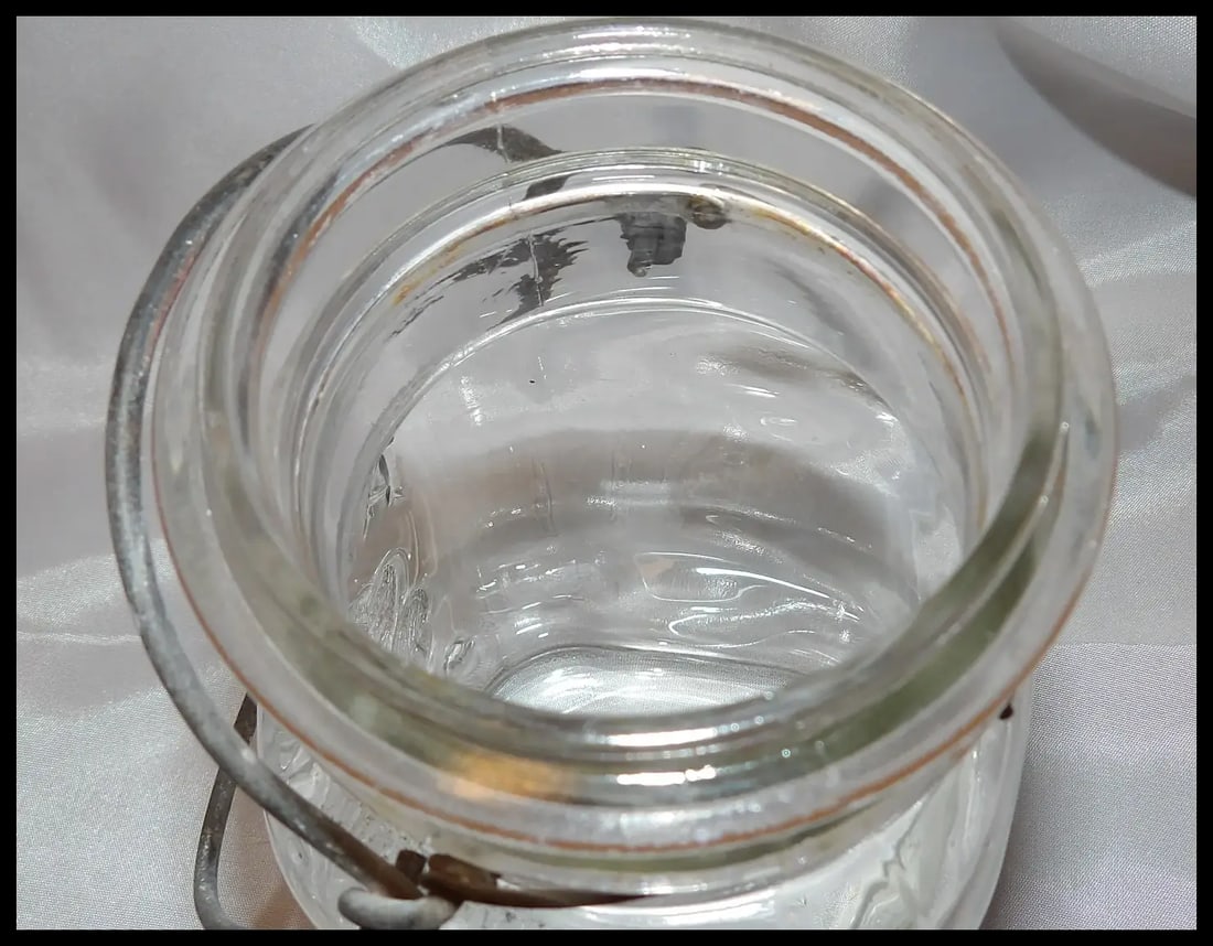 Hazel Atlas One Quart Good Luck Canning Jar with Bail Close - 8