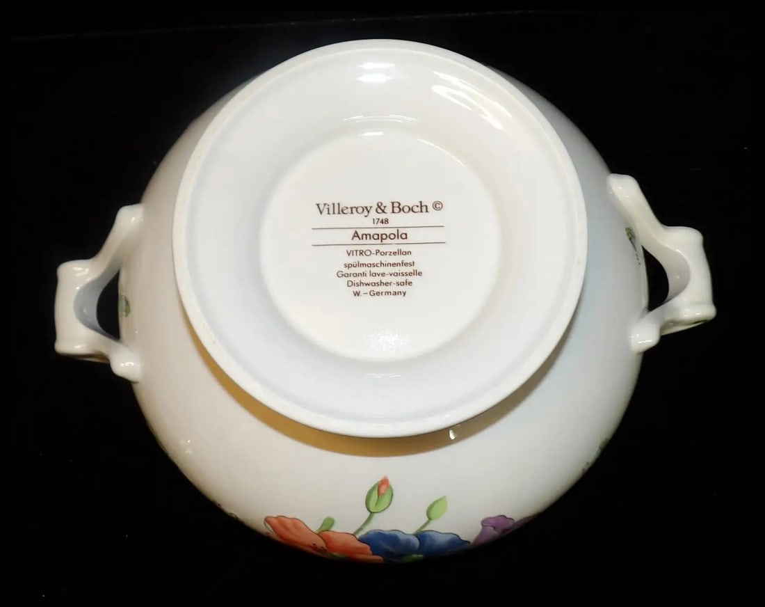 7 7/8”Tureen & Lid Amapola Pattern by Villeroy & Boch - 8