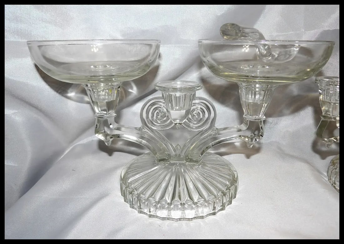 Jeanette Glass Cosmos Candelabra: Art Deco Style Triple Candle Holder with 3 Inserts - 3
